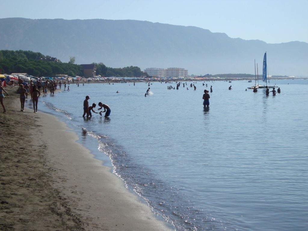 Velipojë Aparthotel Vila Tufi الغرفة الصورة