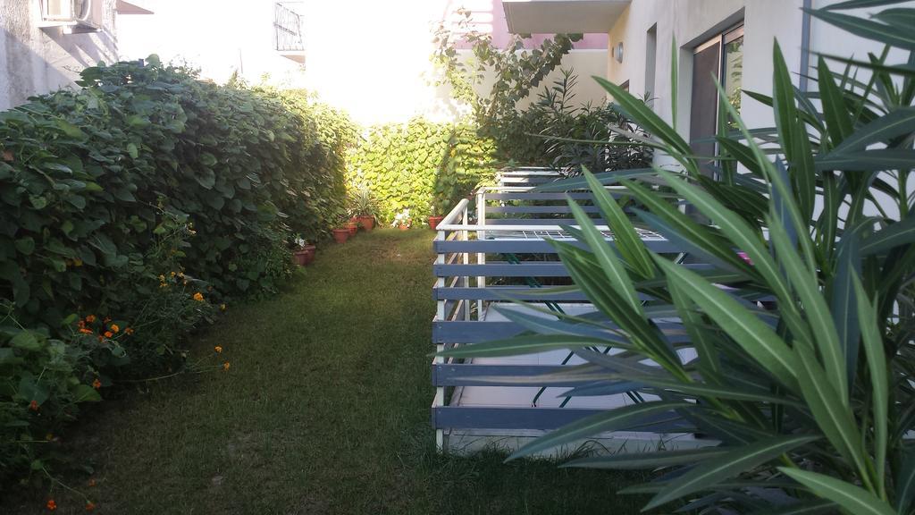 Velipojë Aparthotel Vila Tufi الغرفة الصورة
