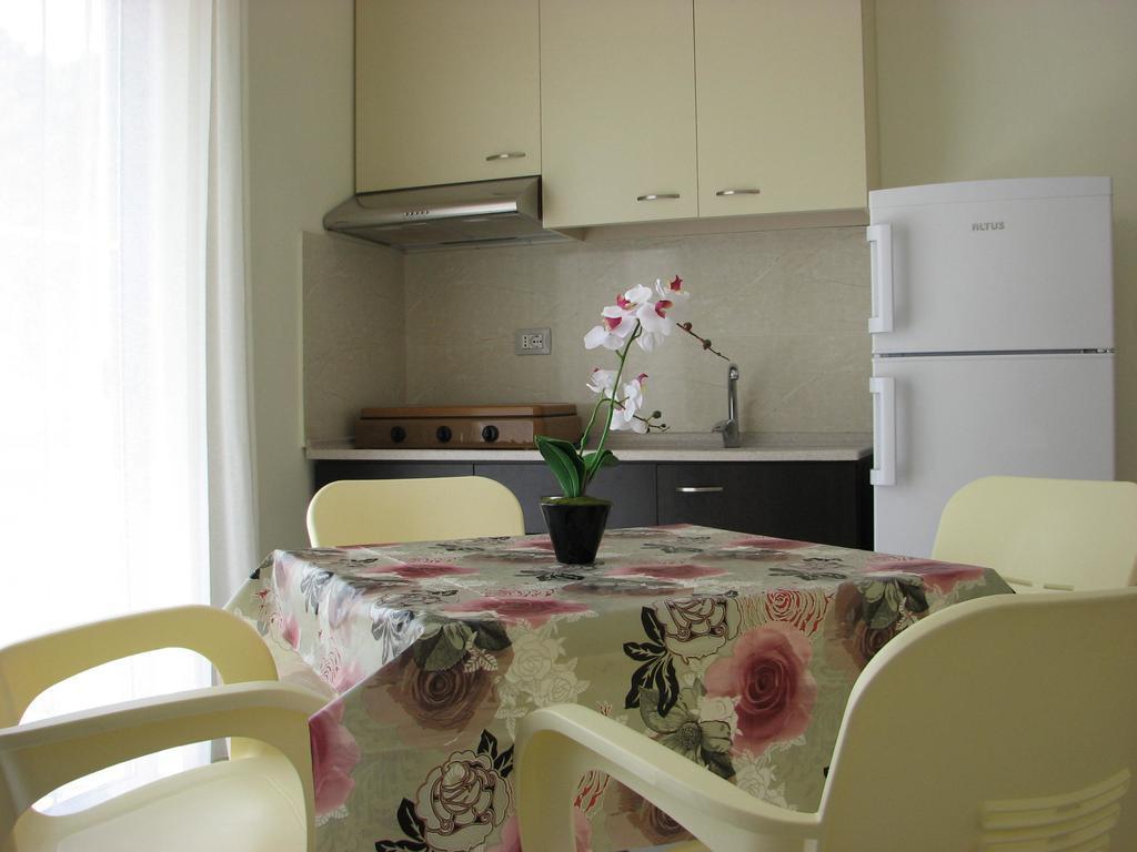 Velipojë Aparthotel Vila Tufi المظهر الخارجي الصورة
